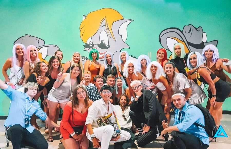 Las Vegas Fremont Street Bar Crawl (party bus add-on option) - What this Fremont Street crawl is really offering