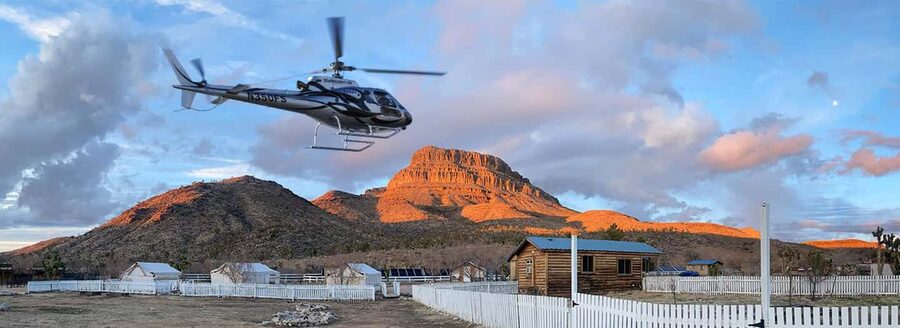 Las Vegas: Grand Canyon Helicopter & Ranch Adventure by Bus - Cowboy lunch at the Western Ranch