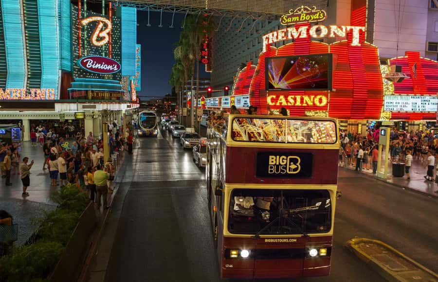 Las Vegas: Neon Museum Experience & Vegas Open-Top Bus Tour - Why this evening tour works well in Las Vegas