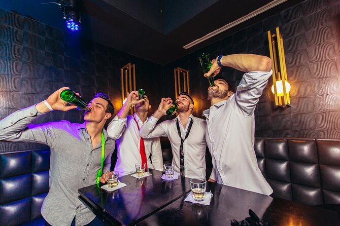 Las Vegas Party Bus Club Crawl - Tao Nightclub: an energetic first club