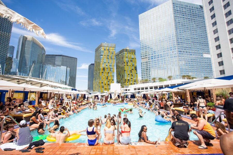 Las Vegas: Party Bus Day Club Tour with Drinks & Club Entry - What this $42 tour is really selling