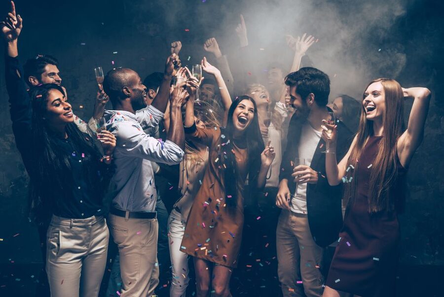 Las Vegas: Party Bus Nightlife Guided Tour - Starting at Flanker Sports Bar in Mandalay Bay