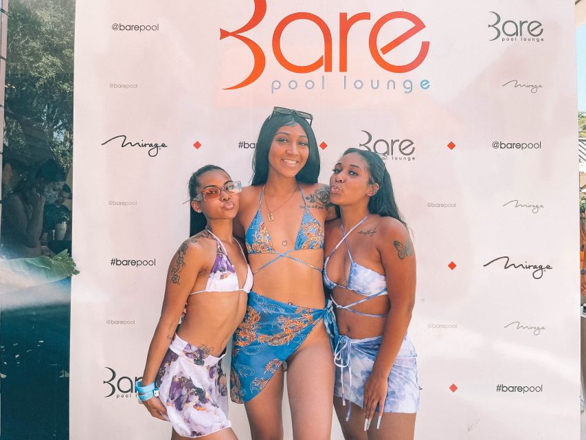 Las Vegas: Pool Crawl with Free Drinks on the Party Bus - The biggest practical issue: meeting details