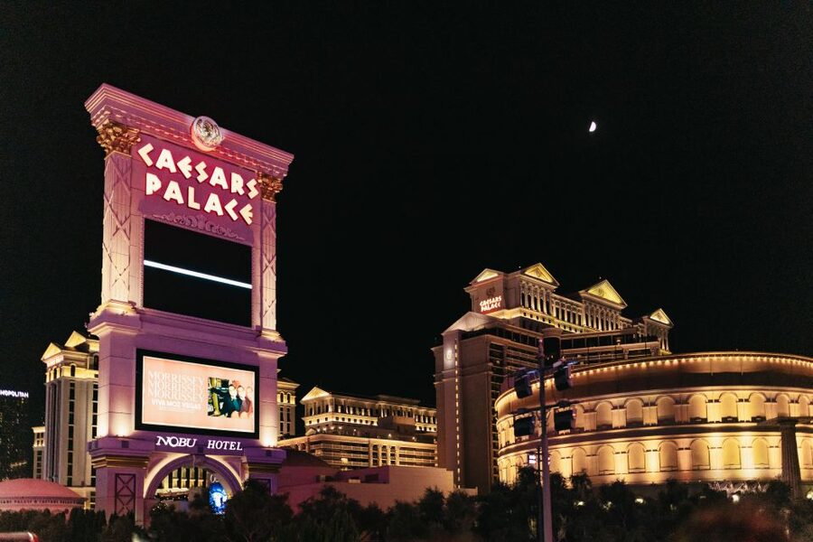 Las Vegas: Sightseeing Night Tour by Open-top Bus - Seeing the Bellagio Fountains from the road