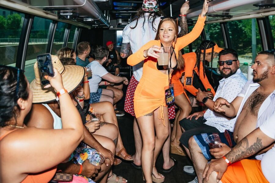 Las Vegas Strip: 3-Stop Pool Party Crawl with Party Bus - Dress rules and what to carry