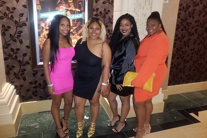 Las Vegas VIP Nightclub Party Bus Crawl - The 8:30 p.m. start and the first meeting