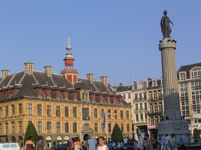 Lille Bus Tours - Place du Général de Gaulle and the Goddess statue