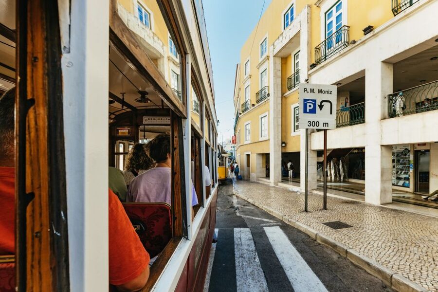 Lisbon: 72/96-Hour Hop-On Hop-Off Bus, Tram & Boat Ticket - Let the Yellow Boat show you Lisbon from the Tagus