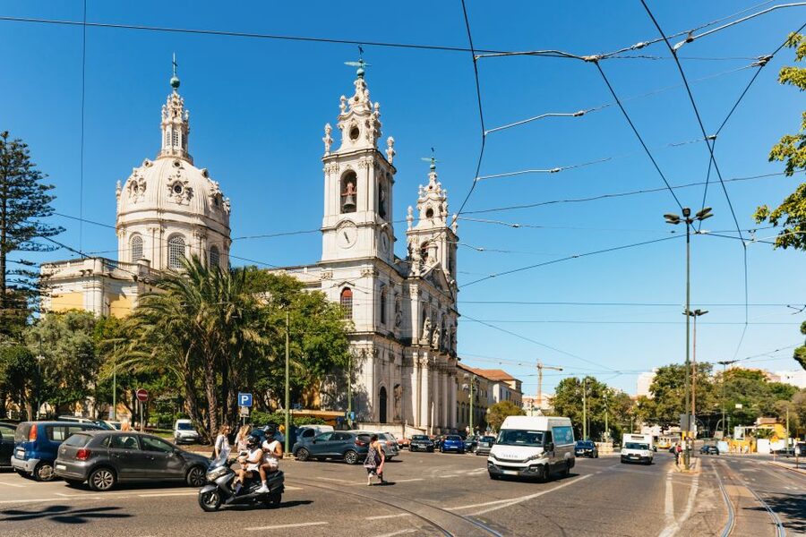 Lisbon: 72/96-Hour Hop-On Hop-Off Bus, Tram & Boat Ticket - Sorting out the colors, stops, and meeting points