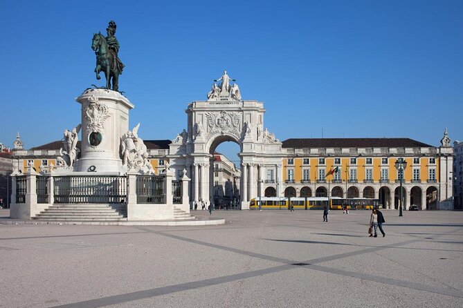 Lisbon Yellow Boat River Hop-On Hop-Off Tour - Quick take: what matters most