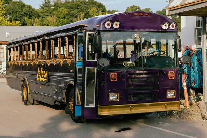 Live Music and Brewery Bus | LaZoom Tours - What the music and bus atmosphere are really like