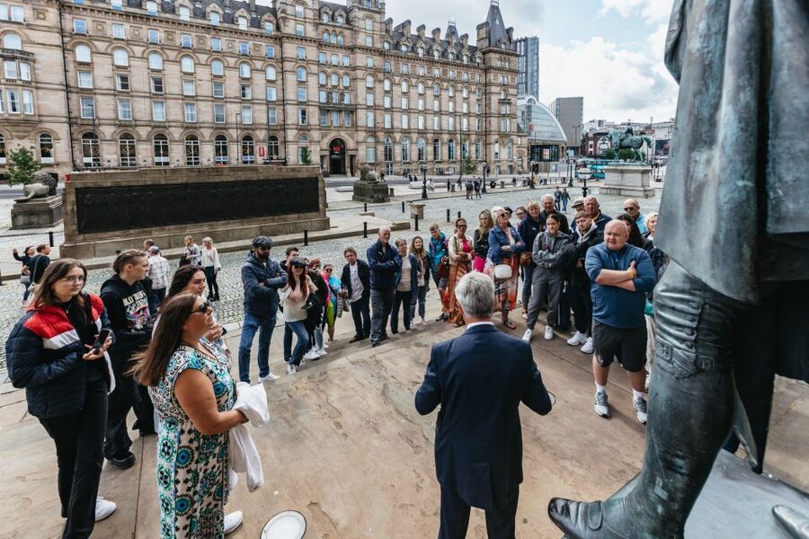 Liverpool: Official Peaky Blinders Coach Tour of Merseyside - Why this tour works for Peaky Blinders fans