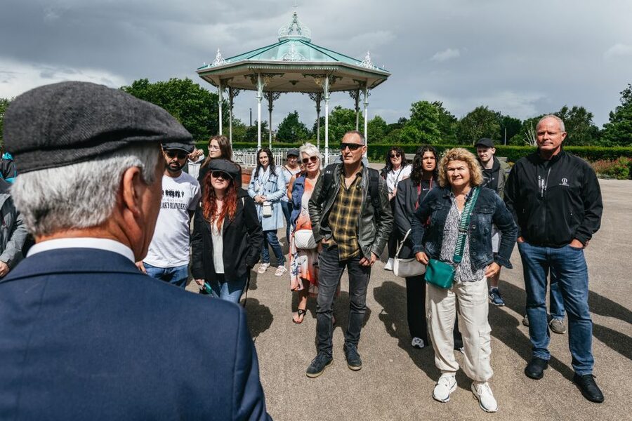 Liverpool: Official Peaky Blinders Coach Tour of Merseyside - Shelby homes, Polly, and more locations