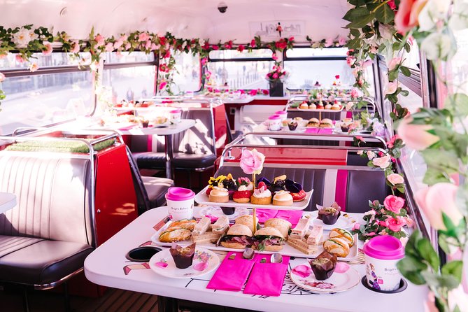 London: Afternoon Tea Bus Tour - 1960s Routemaster Bus - A London afternoon tea with wheels