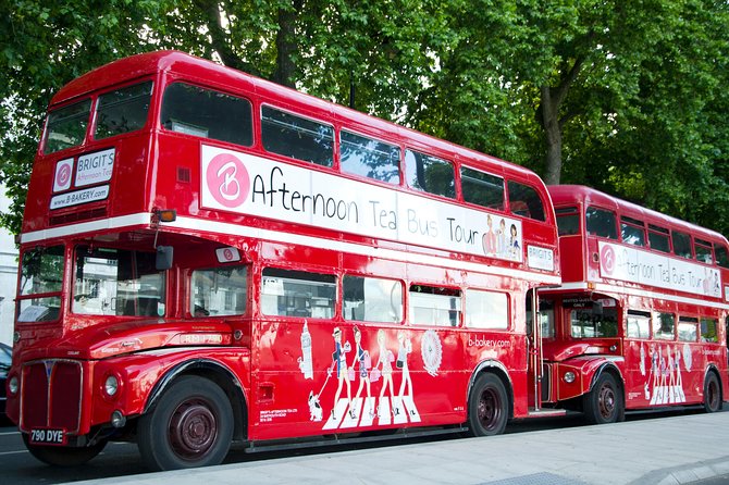 London: Afternoon Tea Bus Tour - 1960s Routemaster Bus - The vintage bus atmosphere