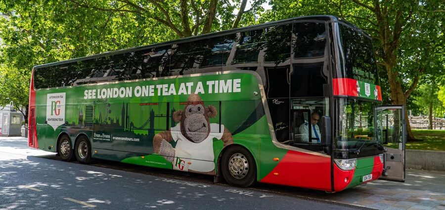 London: Afternoon Tea Bus Tour & London Eye Option - Choosing a seat and dealing with London traffic