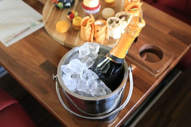 London Afternoon Tea Bus with Panoramic Tour - The route from Victoria to Buckingham Palace