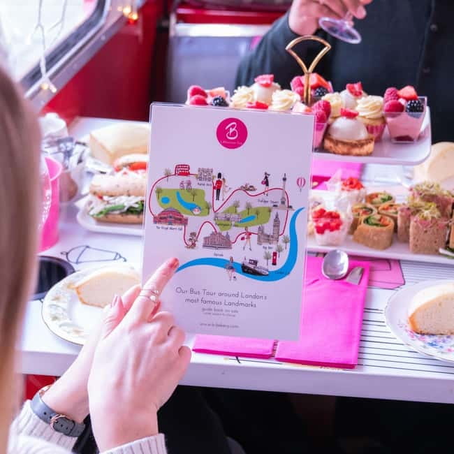 London: Afternoon Tea Sightseeing Bus Tour - St James’s Park and Downing Street