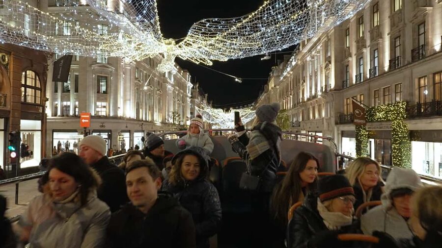 London: Christmas Lights Bus Tour With Live Guide - Oxford Street and the shopping streets