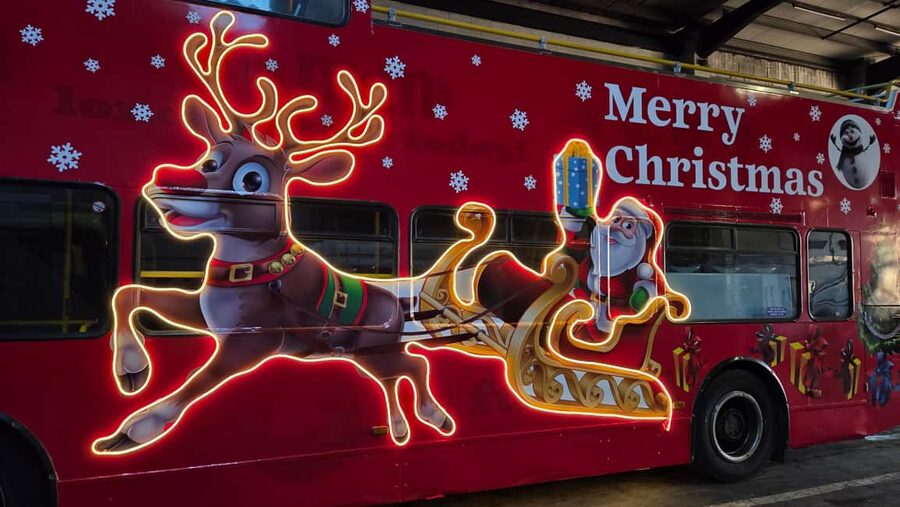 London: Christmas Lights Santa Sleigh Open-Top Tour - St James’s and Piccadilly bring the prettiest details