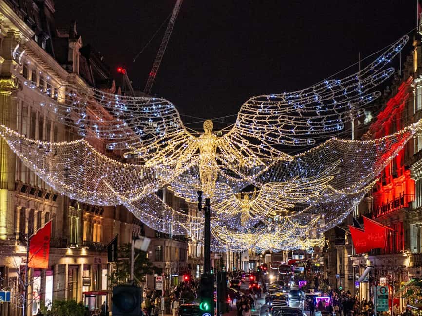 London: Christmas Lights Tour by Vintage Bus - St James’s, Piccadilly Circus, and a touch of theatre