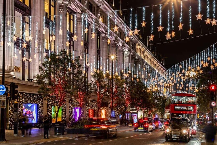 London: Christmas Lights Tour by Vintage Bus - Is $48 a fair price for 90 minutes?