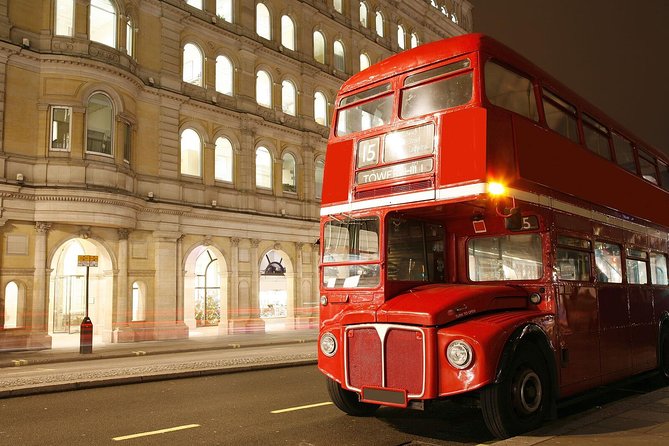 London Christmas Lights Tour by Vintage Double-Decker Bus - What the guide and driver add