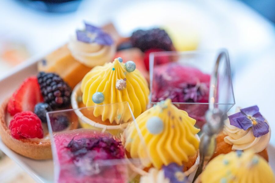 London: Gin and Afternoon Tea Bus Tour with Audio Guide - Boarding the Routemaster bus