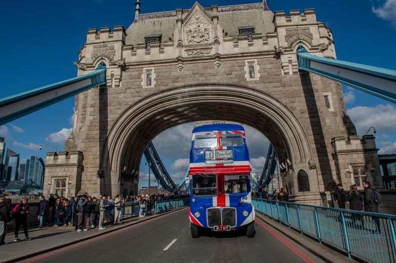 London: Great British Afternoon Tea Bus Tour - How comfortable is the bus?