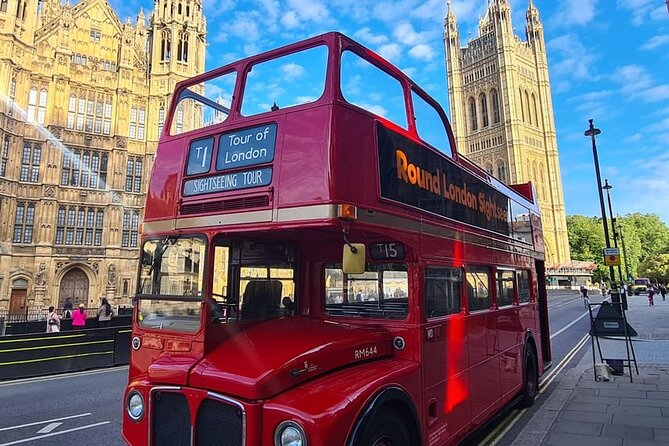 London: Guided Sightseeing Tour on a Vintage Open-Top Bus - Piccadilly Circus and the return to Embankment