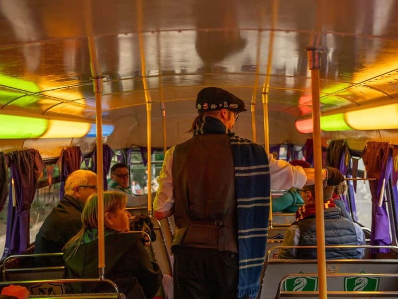 London: Harry Potter Film Locations Sightseeing Bus Tour - Starting at Embankment and choosing your Hogwarts house
