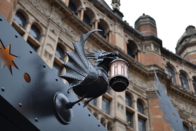 London: Harry Potter Walk, Hop-on Hop-off Bus Tour and Cruise - Westminster, royal London and the route toward the West End