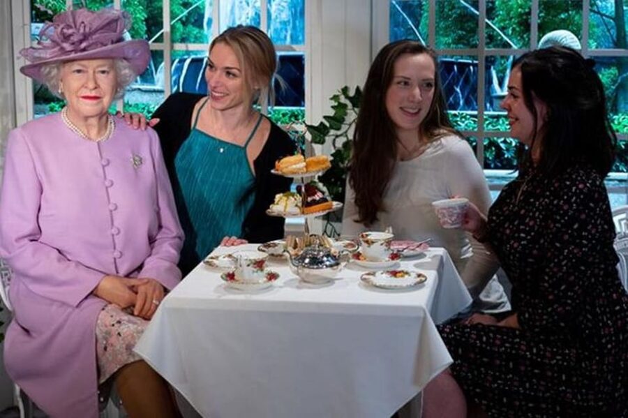 London: Hop-on Hop-off Bus Tour and Madame Tussauds Ticket - The bus routes connect London’s major sights