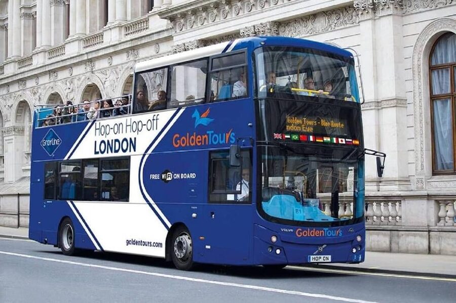 London: Hop-on Hop-off Bus Tour and Madame Tussauds Ticket - Commentary and the experience on board
