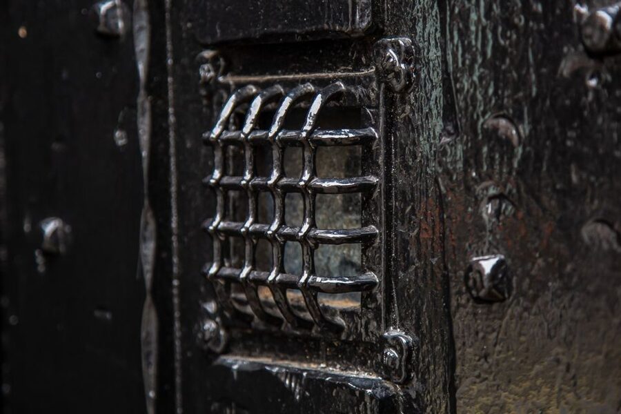 London: Jack The Ripper and Sherlock Holmes Bus Tour - What the three-hour evening includes