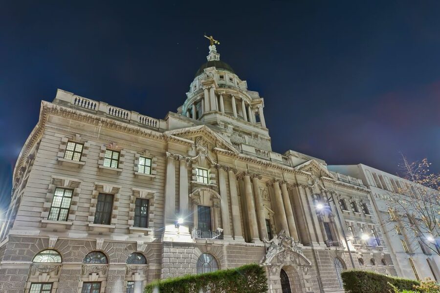 London: Jack The Ripper and Sherlock Holmes Bus Tour - Seeing Westminster before the darker stories begin