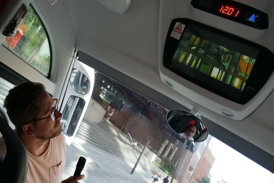 London: James Bond Small Group Mini Coach Tour - Starting at Blackfriars with Bond in mind