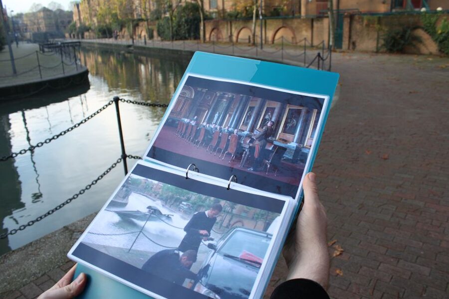 London: James Bond Small Group Mini Coach Tour - What the guide adds to the four hours