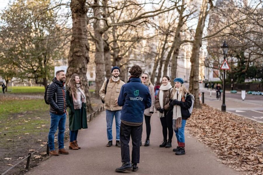 London: Landmarks Walking Tour, Hop-On Hop-Off Bus & Cruise - Starting at Trafalgar Square at 12:30