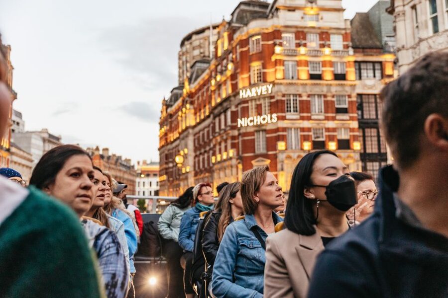 London: London by Night Sightseeing Open-Top Bus Tour - From Wellington Arch to Harrods