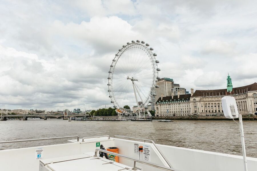 London: London Eye, River Cruise, & Hop-on Hop-off Bus Tour - The blue route brings you to the Tower and St Paul’s