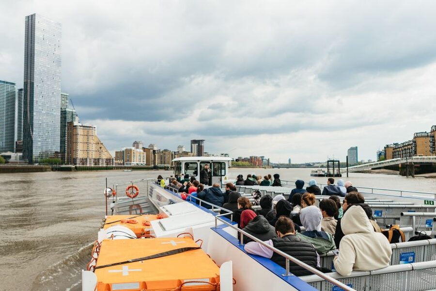 London: River Thames Hop-On Hop-Off Sightseeing Cruise - Why a Thames cruise works so well in London
