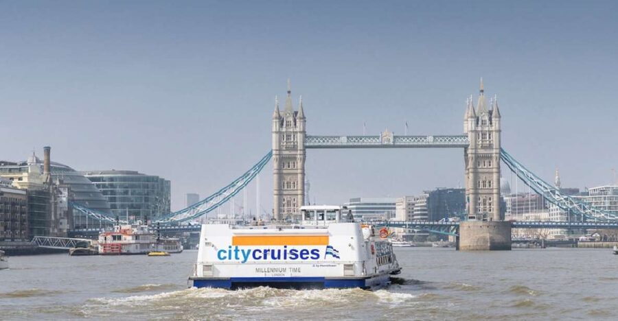 London: River Thames Hop-On Hop-Off Sightseeing Cruise - The commentary is more than background noise