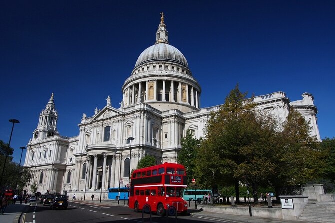 London’s Family-friendly Routemaster Bus Tour with Live Guide - A classic bus ride with a useful first look at London