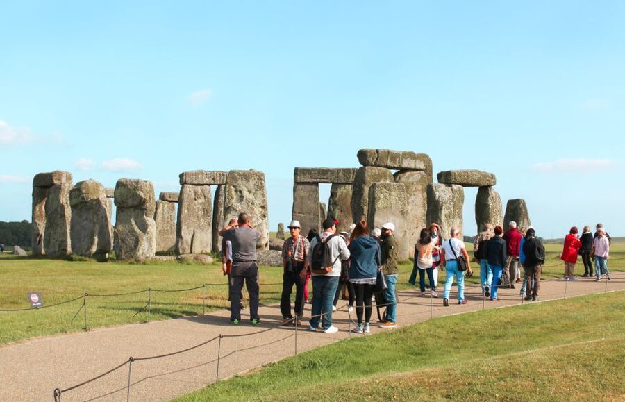 London: Stonehenge, Windsor, and Bath Day Trip by Bus - Why this three-stop route works