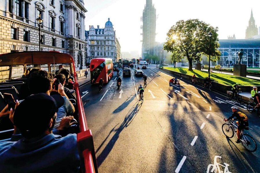 London: Tootbus London by Night Bus Tour - The audio guide: useful idea, uneven delivery