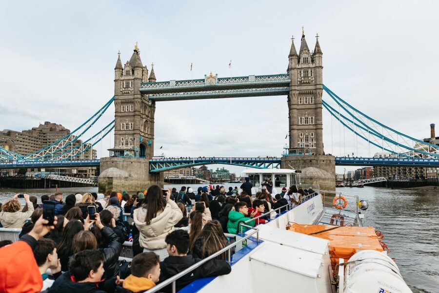 London: Tootbus Must-See Hop-On Hop-Off Bus Tour with Cruise - Start on the Yellow Route near Piccadilly Circus