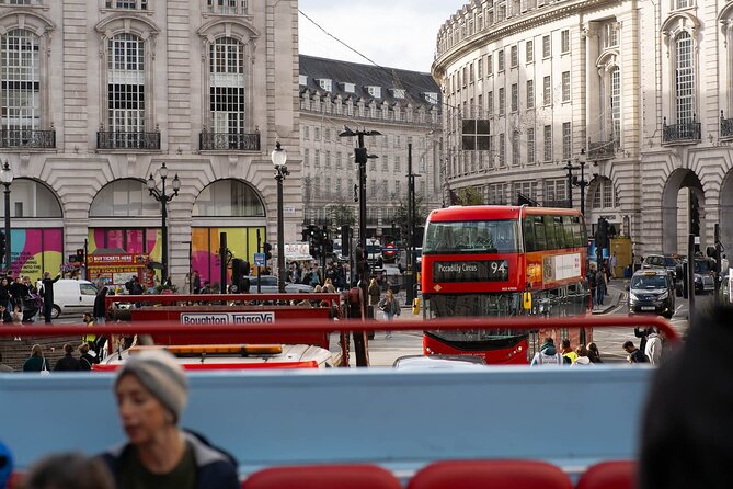London Tour Hop-on Hop-off Bus with Optional Thames River cruise - Buckingham Palace, Victoria, and Hyde Park