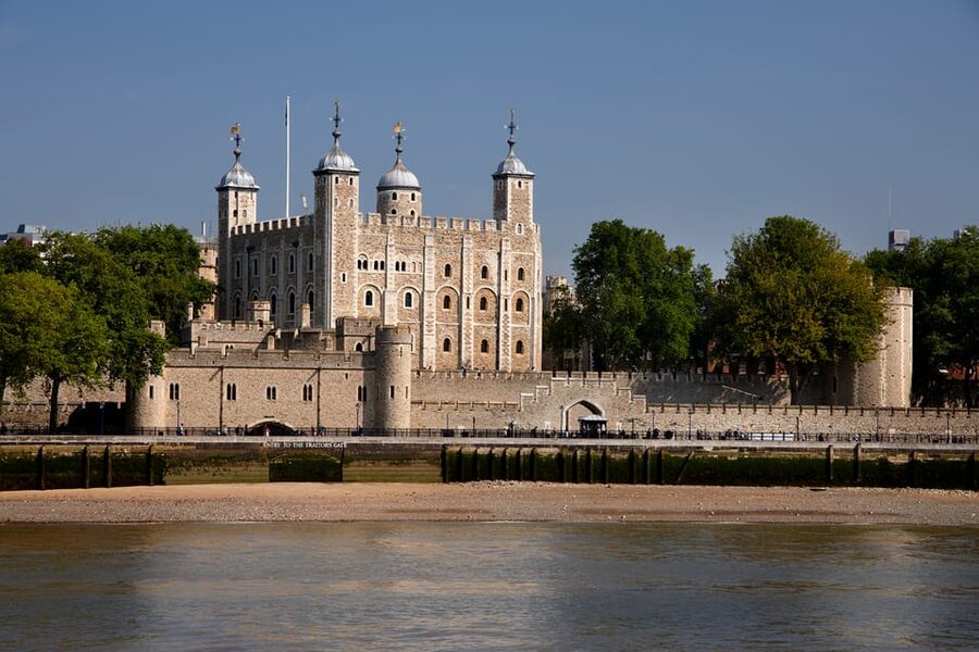 London: Tower of London, Hop-on, Hop-off Bus & River Cruise - Is $105 good value?