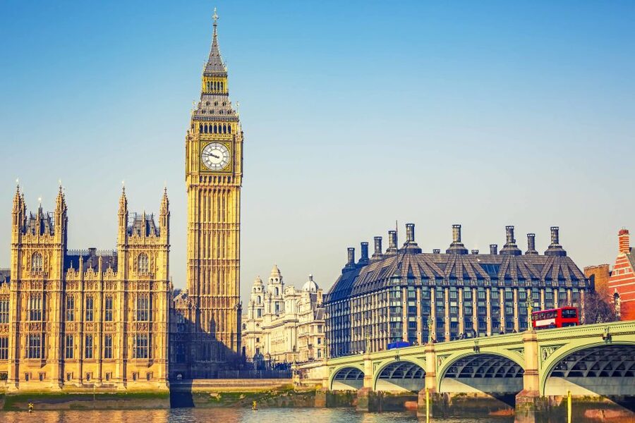 London: Vintage Bus Tour and London Eye Ticket - Who should book this four-hour experience?